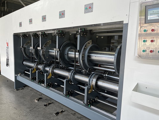 PLC 2508se เครื่องสล็อตลูกฟูกกระดาษแข็งอัตโนมัติ