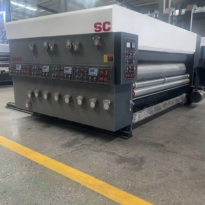 เครื่องพิมพ์เฟล็กโซกล่องลูกฟูกอัตโนมัติ Lead Eage Feeder Slotting