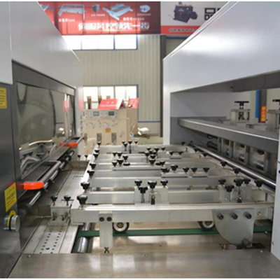 เครื่องกดกระดาษกล่องอัตโนมัติ Die Cutter Stacker Flat Bed Die Punching Machine