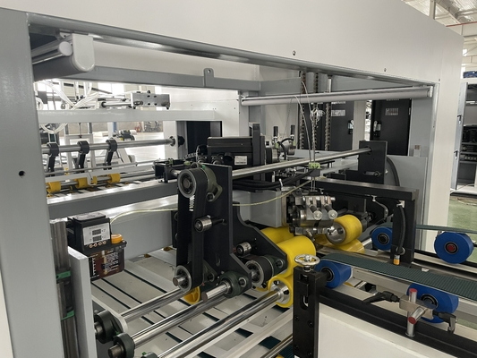เครื่องเย็บกาวโฟลเดอร์อัตโนมัติ 2500KG ความหนา 0.1-2mm