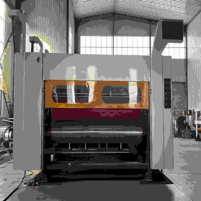 เครื่องสล็อตเตอร์แบบหมุนลูกฟูกความเร็วเชิงกลสูงสุด 150 ม./นาที สำหรับขนาดแผ่นเล็กและร่องลึกสูงสุด 350/530 มม.