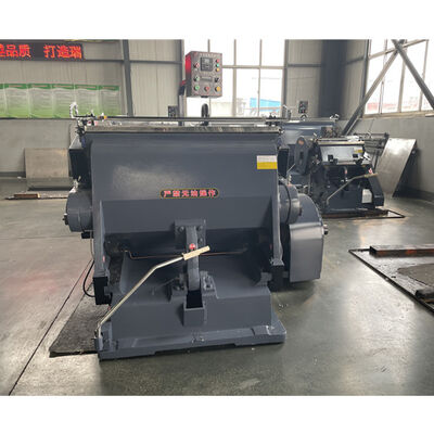 ความแข็งแรงในการตัดสูงกระดาษกล่อง corrugated ตัด Die Cutter การให้อาหารด้วยมือ เหมาะสําหรับการใช้งานการตัดกระดาษกล่องแม่นยํา